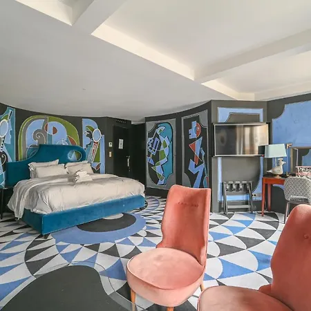 Exceptional In Saint Germain Des Pres * Parijs
